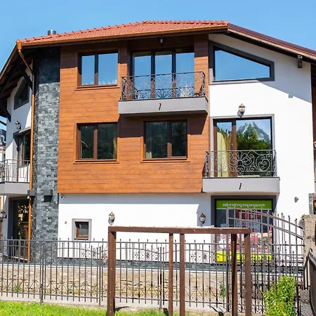 Enika 3*